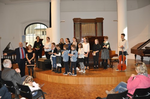 Stipendiaten der GRINIO Akademie spielen für Kids / Bild 10