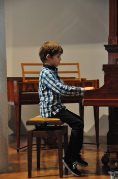 Stipendiaten der GRINIO Akademie spielen für Kids / Bild 3