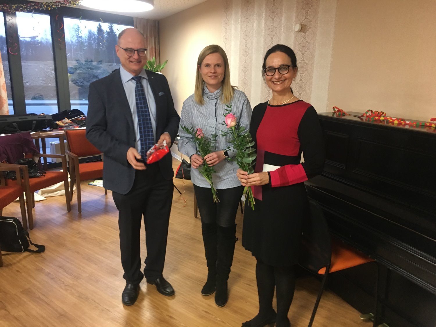 Seniorenkonzert mit Übergabe E-Piano