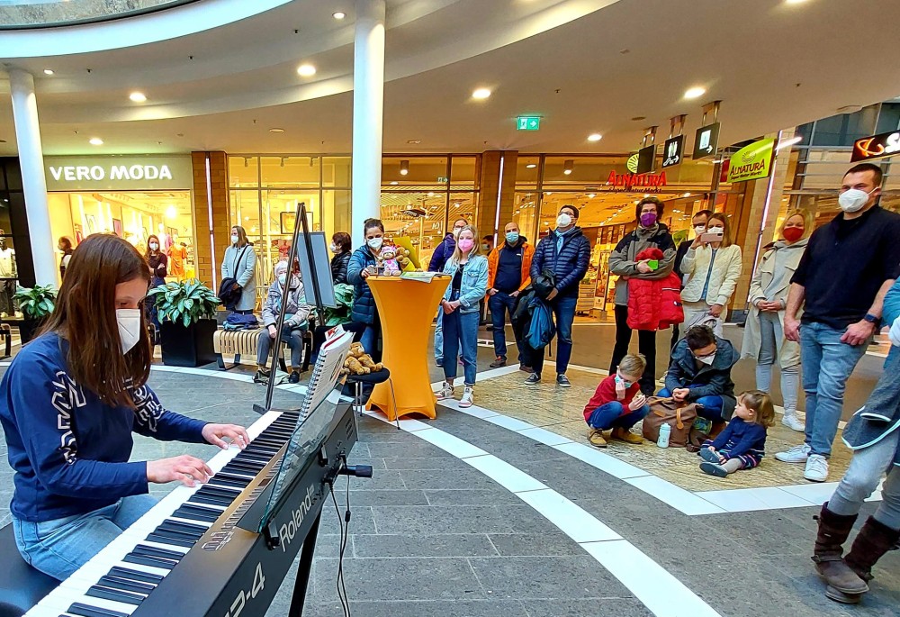 Schülerkonzert im Einkaufszentrum 