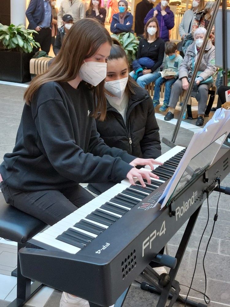 Schülerkonzert im Einkaufszentrum 